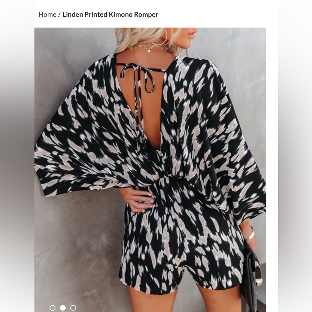 Linden printed kimono romper- from Vici Collection - Picture 8 of 8